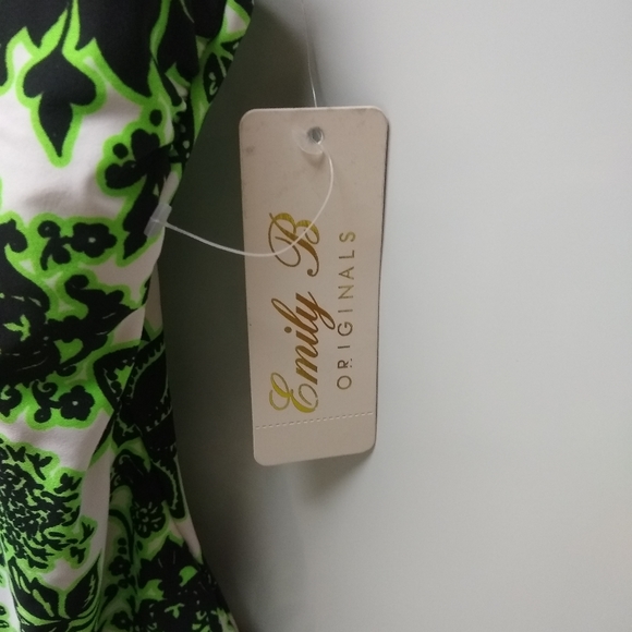 NWT Emily B Originals White Black Neon Green One Piece Floral Swimsuit - Size XL - Picture 2 of 11